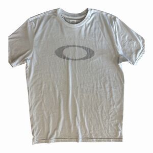 Oakley Hydrolix Shirt Mens L White Regular Fit Pixel Logo Graphic Tee Perfomance